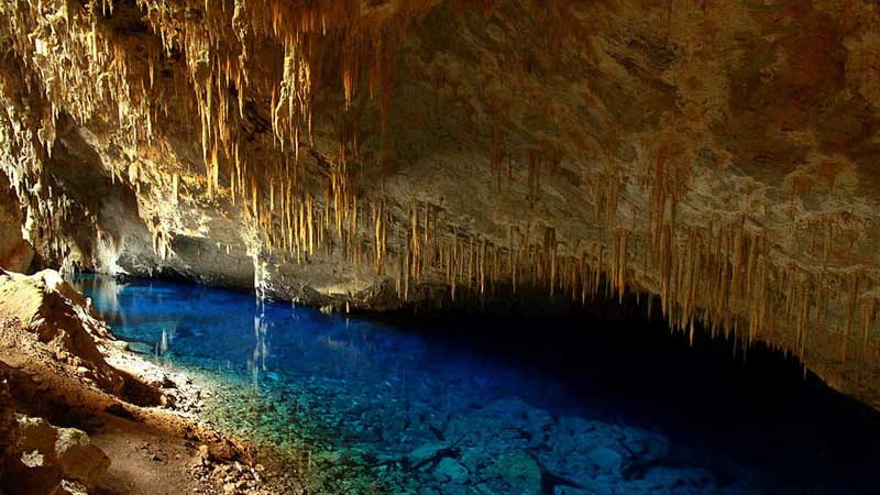 gruta-do-lago-azul-bonito