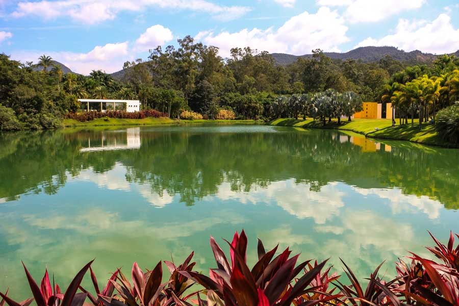 Instituto-Inhotim