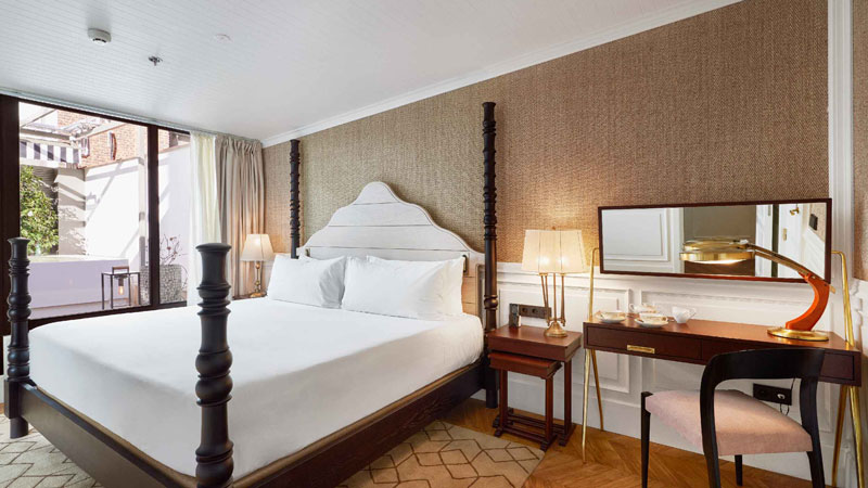 BLESS-Hotel-Madrid-BLESS-your-savage-mind