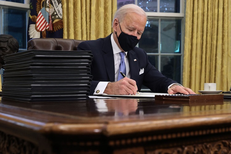 Biden assina ordens executivas (Imagen ANDINA)