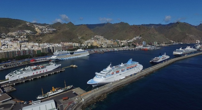 cruceros-en-el-puerto-de-tenerife