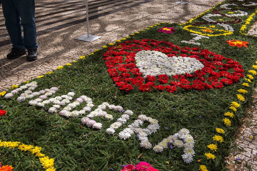 Tapetes florais durante a Festa da Flor, na Ilha da Madeira_Crédito - Francisco Correia