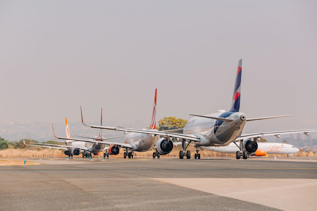 aeronaves-aeroporto-gol-latam-frota-aeronave-inframerica-brasilia-divulgação-1024x683