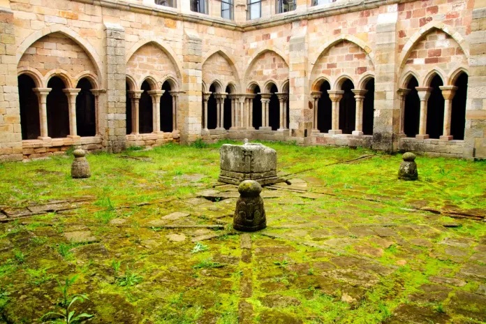 Claustro