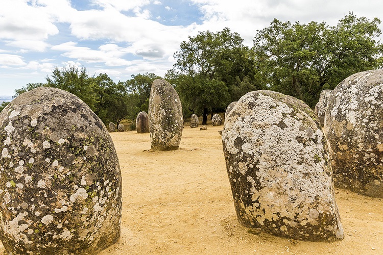 Cromeleque dos Almendres, Alentejo