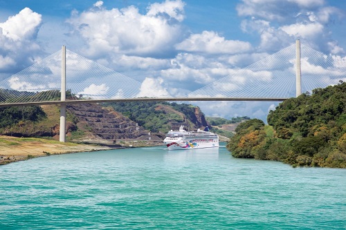 Norwegian Jewel_Panama Canal