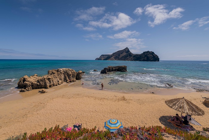 Ponta da Calheta Beach_Porto Santo - Credito Turismo da Madeira