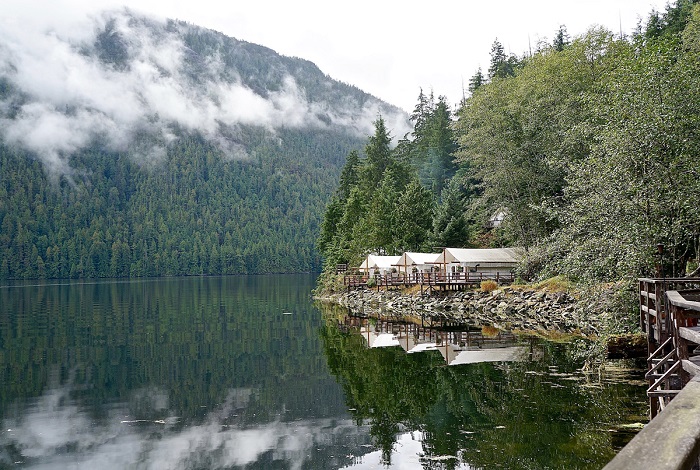 RELAIS & CHÂTEAUX_clayoquot-waterfront-ensuite-tents