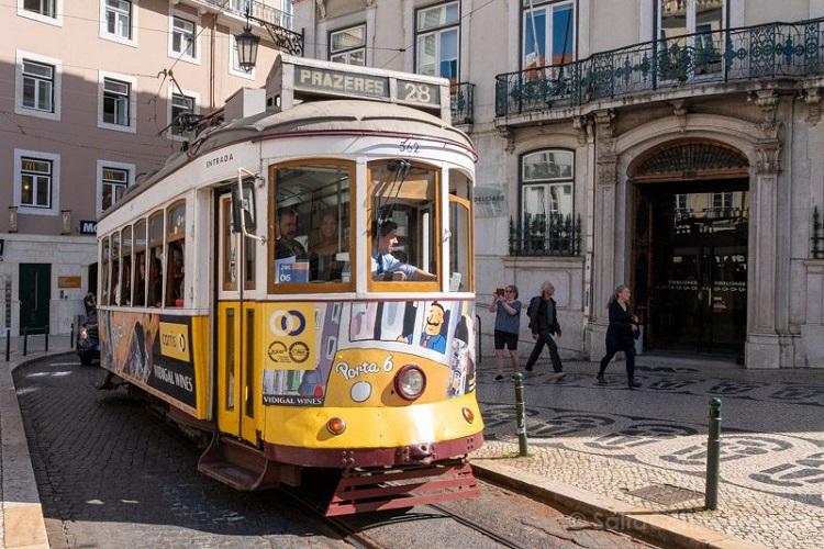 Tranvia-28-Lisboa-Exterior (foto SaltaConmigo)