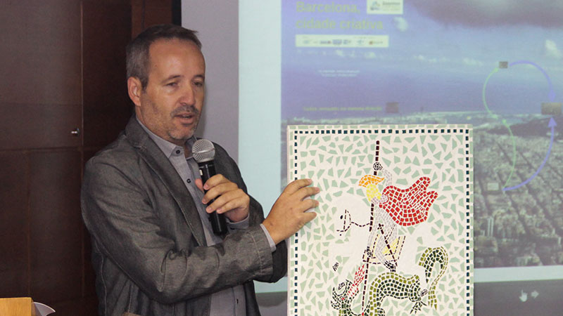 Espanhol Pere Muñoz palestra no Meeting FESTURIS em Gramado