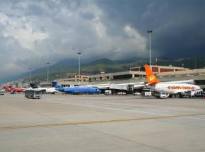 Mais linhas aéreas reduzem operações na Venezuela