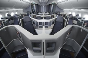 American Airlines revela interior do 1º Boeing 787-8 Dreamliner