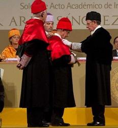 Óscar Arias e Rafael Ansón, doutores honoris causa pela Universidade Alfonso X
