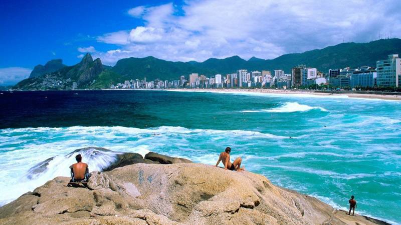 Presença de turistas sul-americanos em Brasil cresce um 32,2%