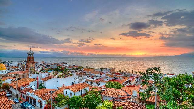 Puerto Vallarta desembarca em Goiânia