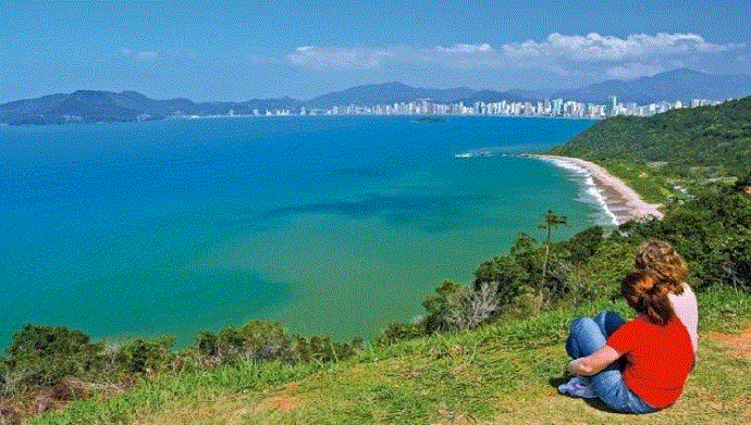 Balneário Camburiú está entre os destinos mais procurados Cinco destinos nacionais que serão tendência em 2016