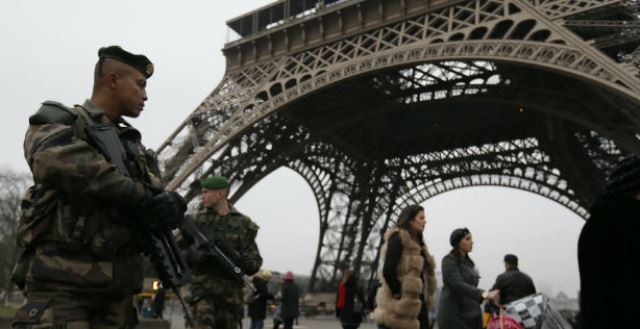 França sofre com sucessivos ataques desde a chacina do Charlie Hebdo; relembre