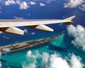 Sobrevoando Cancun México: chegada de turistas por via aérea de janeiro a agosto supera resultados do mesmo período em 2008 e 2009