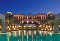 Grupo Jumeirah inaugura hotéis em Dubai e no Caribe