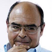 Ciro Bianchi Ciro Bianchi, primeiro presidente da Cátedra de Gastronomia e Turismo de Cuba