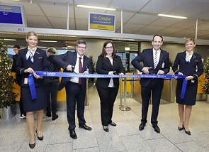 Corte da fita na cerimónia de inauguração do novo voo da linha aérea Condor para Cuba Inaugura Condor nova rota aérea desde Frankfurt até Santa Clara