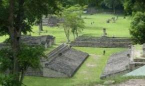 Copan Ruinas Expectativa por fim do calendário maia aumenta turismo em Honduras