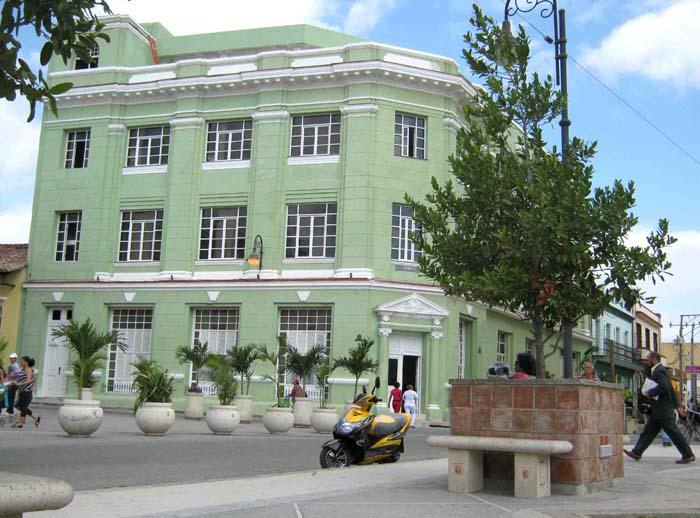 Hotel Santa María Novos hotéis promovem turismo de cidade