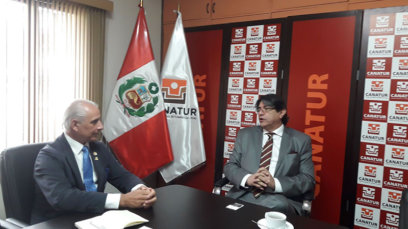 Presidente do Grupo Excelências se reúne com autoridades de turismo em Peru