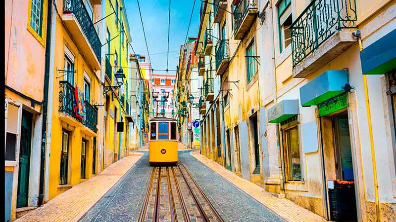 Turistas brasileiros em Portugal cresce 60% no primeiro semestre