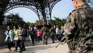 Os atentados em Paris propõem um repto de segurança para o turismo: OMT