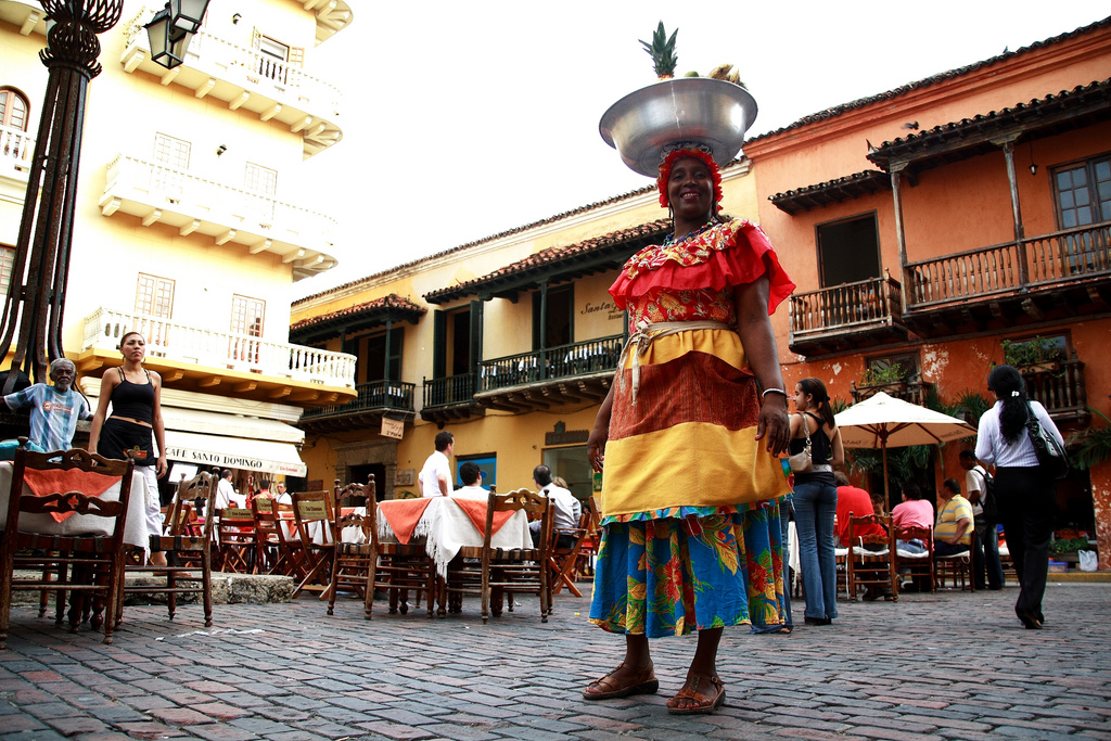 Palenquera, Centro Histórico de Cartagena Atrações da Colômbia na ABAV