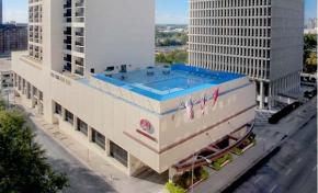 O Meliá Atlanta, primeiro hotel da companhia nos Estados Unidos, onde continuarão crescendo neste ano. Sol Meliá abrirá 28 estabelecimentos em 2011, com investimento de 90 milhões de euros
