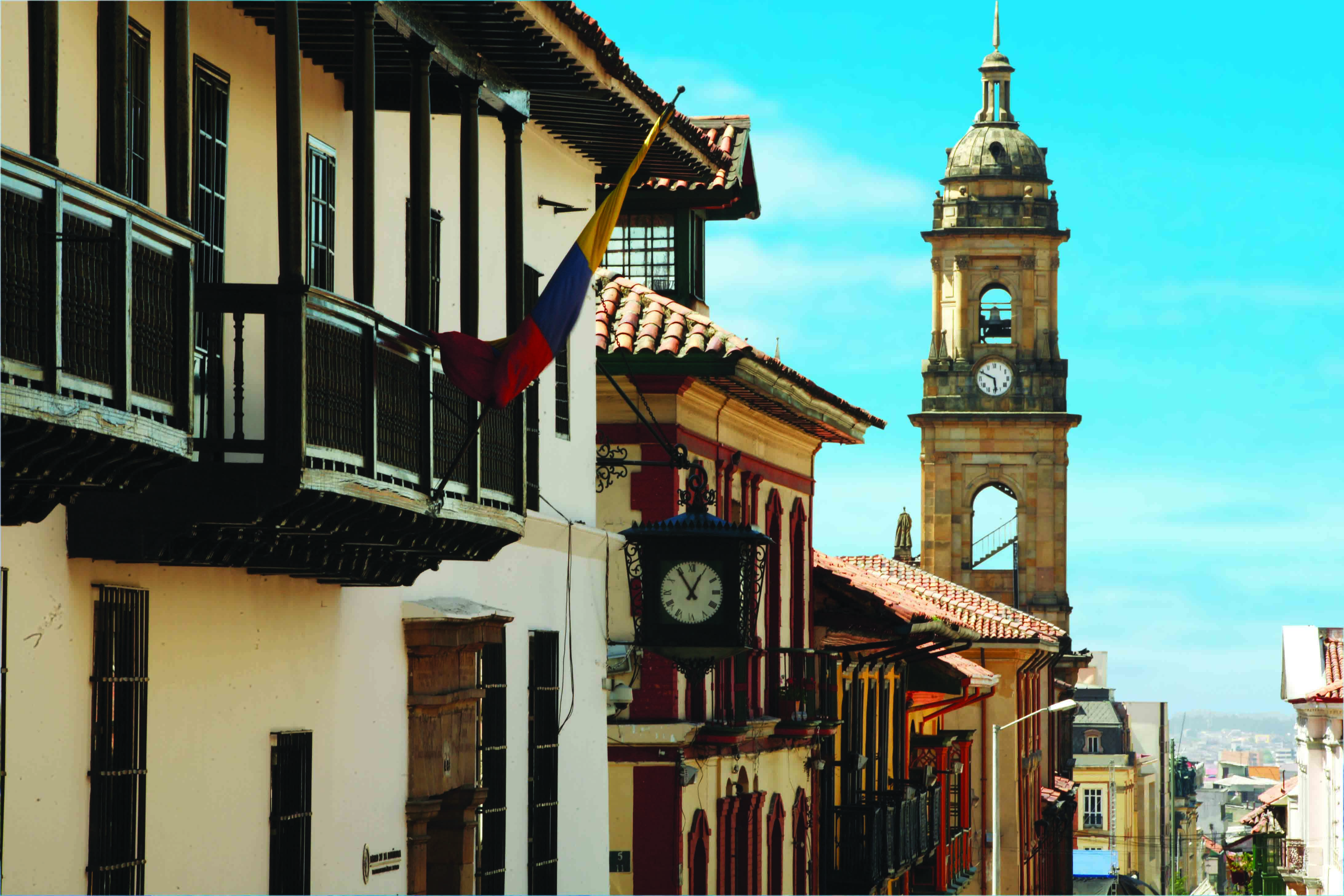 Vista do bairro da Candelária, Bogotá Número de turistas brasileiros cresce 39,7% na Colômbia no primeiro semestre de 2010